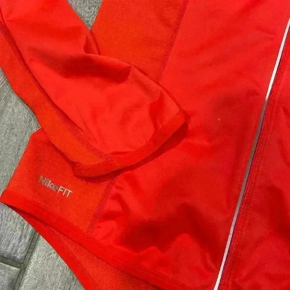 Nike Women’s Zip Up size XS - Picture 2 of 5